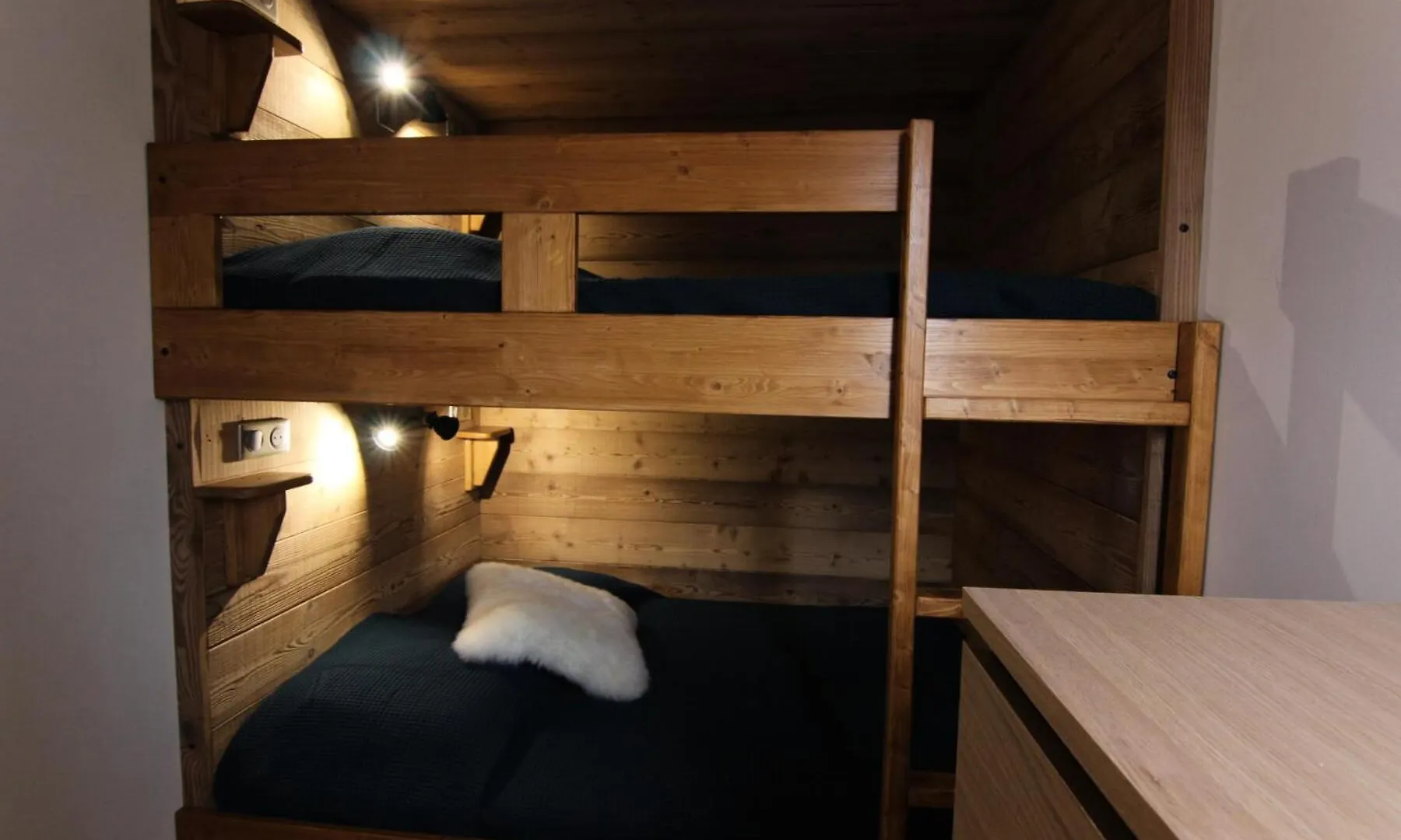 Apartment Residence Trois Vallees - Studio Moderne Et Renove Avec Cabine Pour 4 Personnes Mae-7715 Val Thorens France